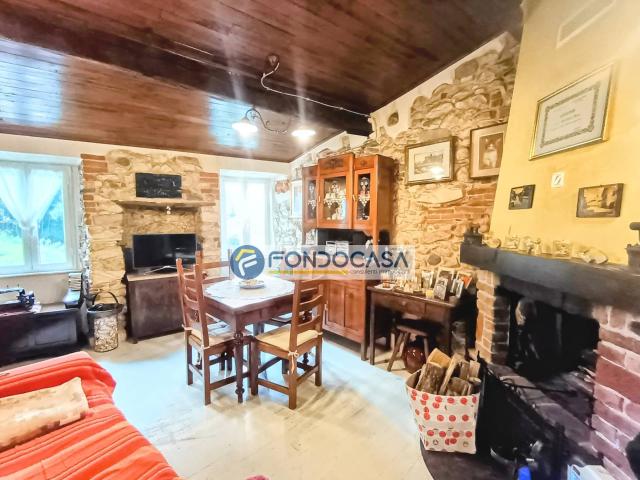 Appartamento in vendita a Carrara, Toscana