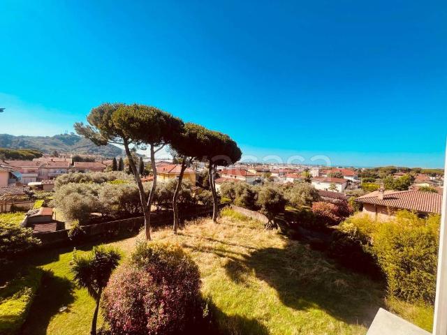 Appartamento in vendita a Pontecimato, Carrara