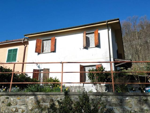 Appartamento in vendita a Carro, Liguria