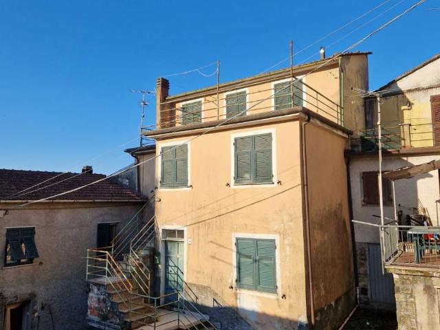 Appartamento in vendita a Agnola, Carro
