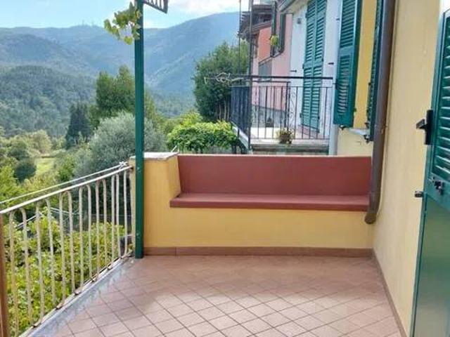 Appartamento in vendita a Carro, Liguria