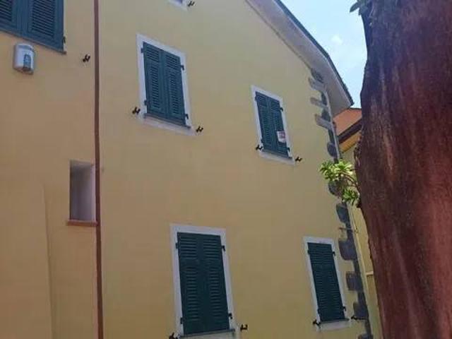 Appartamento in vendita a Carrodano, Liguria