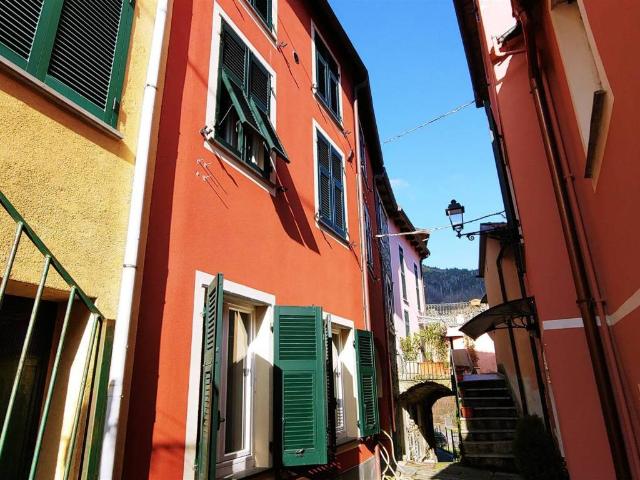 Appartamento in vendita a Carrodano, Liguria