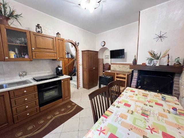 Appartamento in vendita a Carsoli, Abruzzo