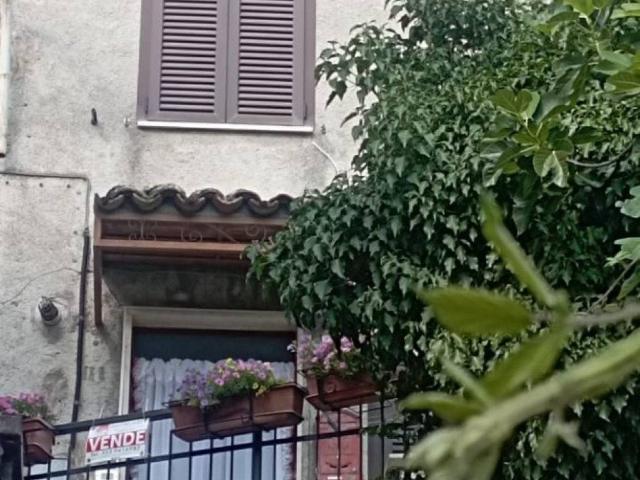 Appartamento in vendita a Carsoli, Abruzzo