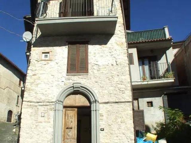 Appartamento in vendita a Carsoli, Abruzzo