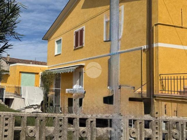 Appartamento in vendita a Lucrezia, Cartoceto