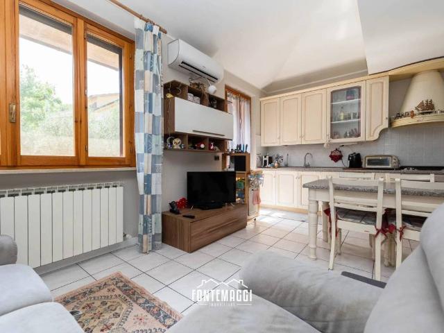 Appartamento in vendita a Molinaccio, Marche
