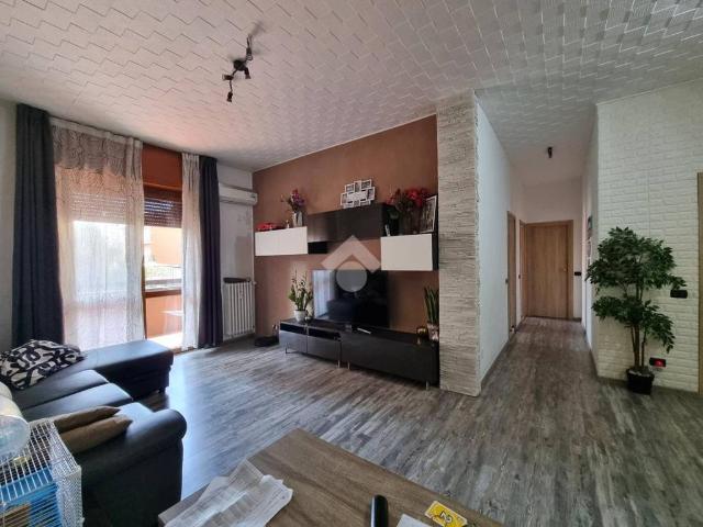 Appartamento in vendita a Carugate, Lombardia