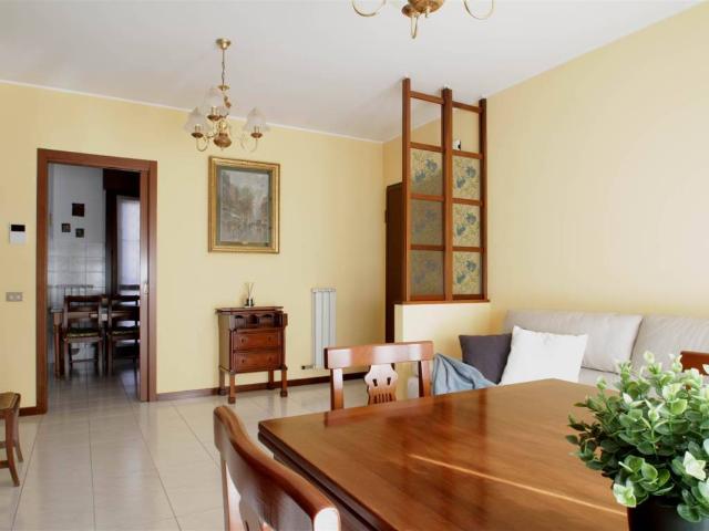 Appartamento in vendita a Mirabello, Carugate