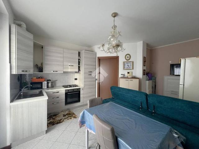 Appartamento in vendita a Carugate, Lombardia