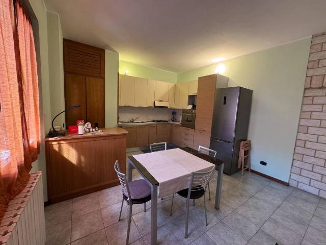 Appartamento in vendita a Carugate, Lombardia