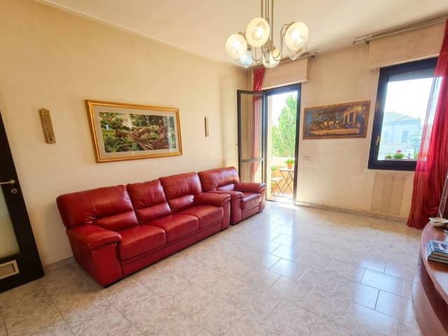 Appartamento in vendita a Carugate, Lombardia