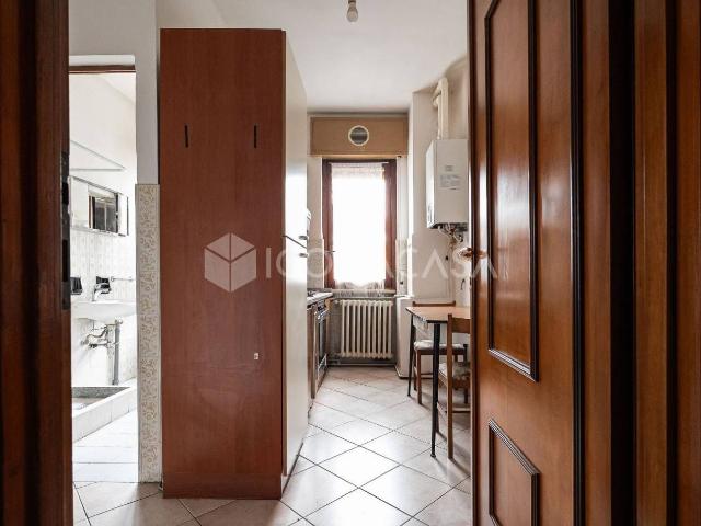 Appartamento in vendita a Carugo, Lombardia