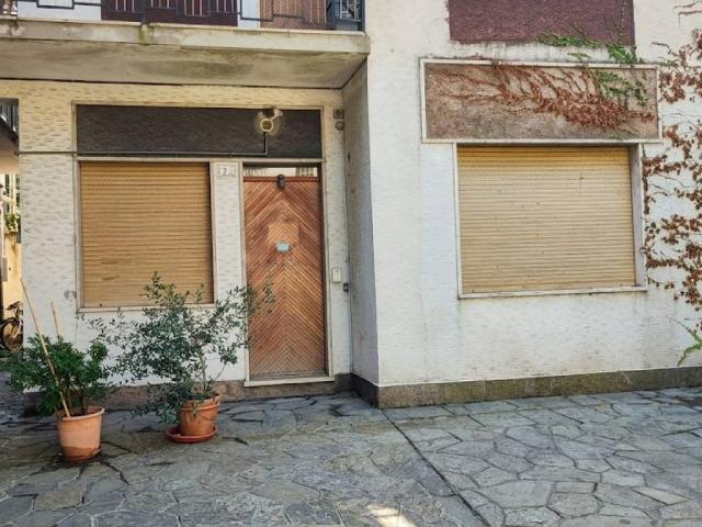Appartamento in vendita a Carugo, Lombardia