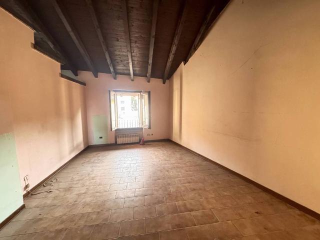 Appartamento in vendita a Carugo, Lombardia