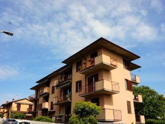 Appartamento in vendita a Carvico, Lombardia