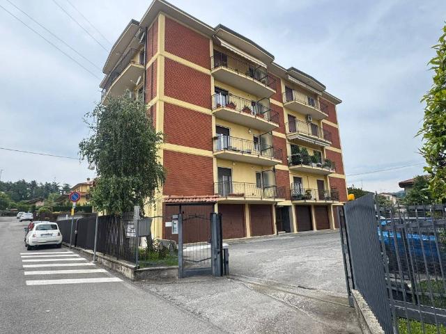 Appartamento in vendita a Carvico, Lombardia
