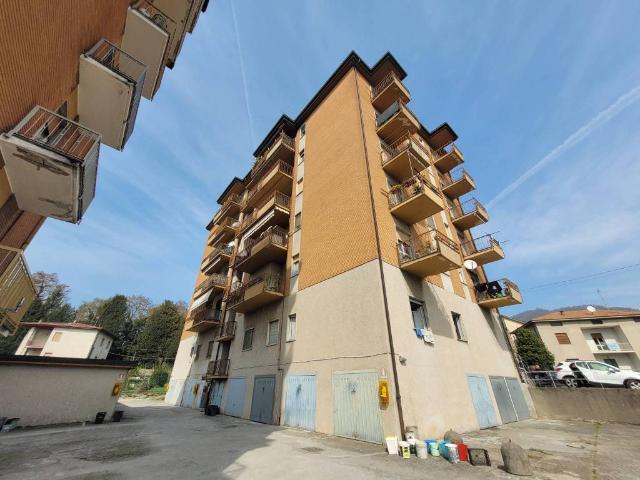 Appartamento in vendita a Carvico, Lombardia