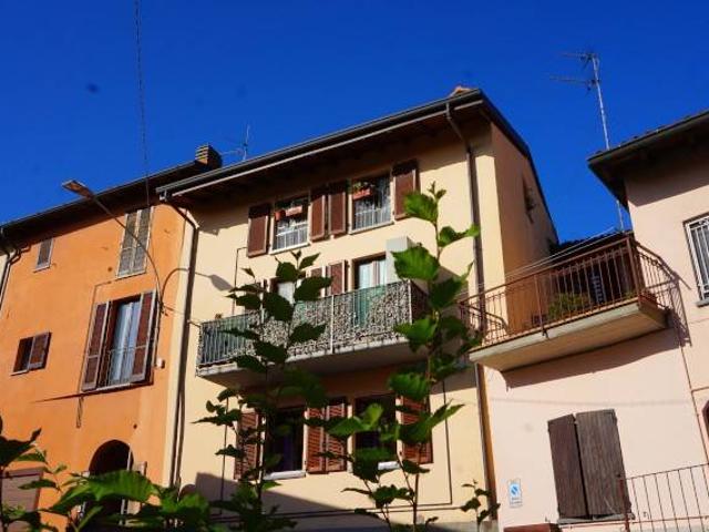 Appartamento in vendita a Carvico, Lombardia