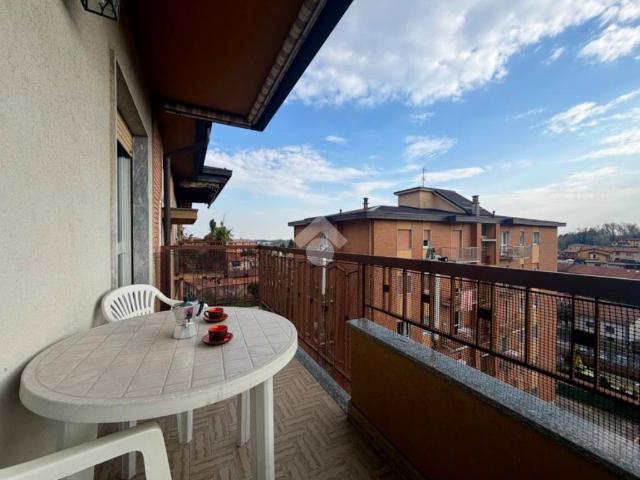 Appartamento in vendita a Carvico, Lombardia