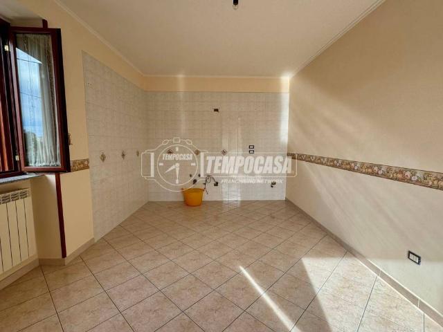 Appartamento in vendita a Casagiove, Campania