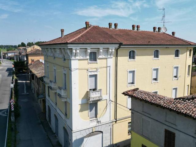 Appartamento in vendita a Casalbuttano ed Uniti, Casalbuttano