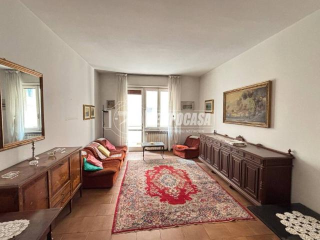 Appartamento in vendita a Valentino, Casale Monferrato