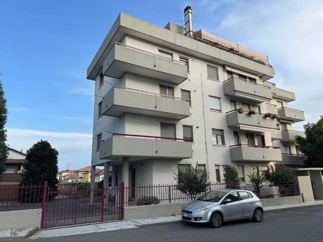 Appartamento in vendita a Porta Milano, Piemonte