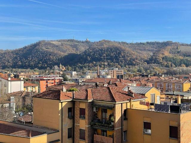 Appartamento in vendita a Unione dei comuni Valli del Reno, Lavino e Samoggia, Casalecchio Di Reno