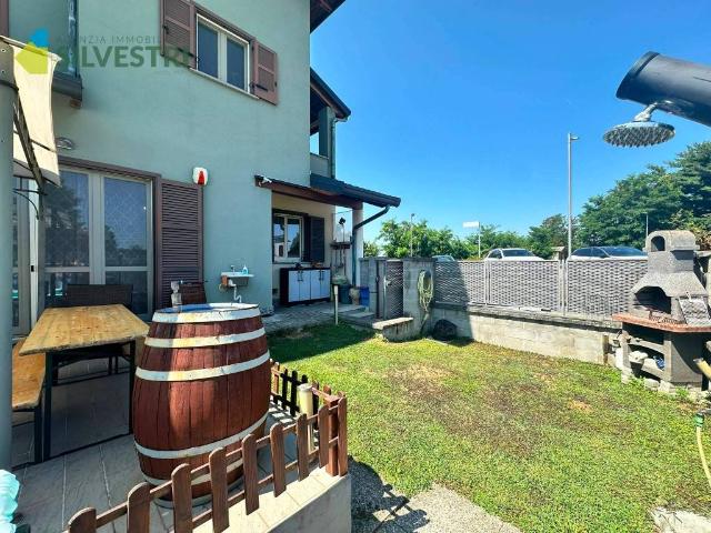 Appartamento in vendita a Casaleggio Novara, Novara
