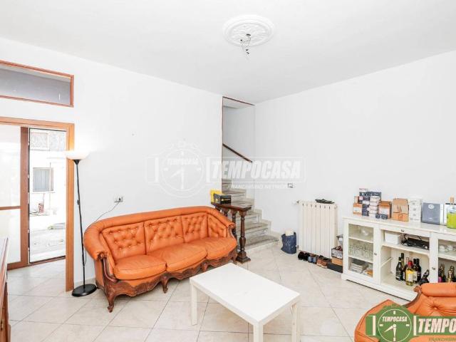 Villa Indipendente in vendita a Mairano, Casaletto Lodigiano