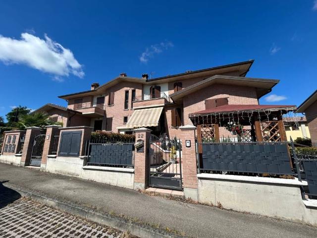 Appartamento in vendita a Tresinaro - Secchia, Re