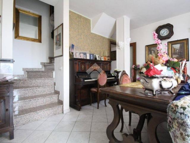 Appartamento in vendita a Tresinaro - Secchia, Re
