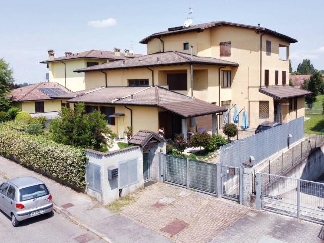 Appartamento in vendita a Casalpusterlengo, Lombardia