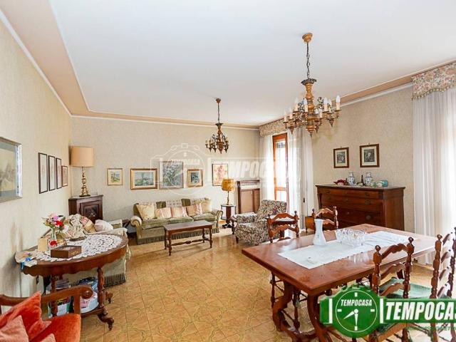 Appartamento in vendita a Casalpusterlengo, Lombardia