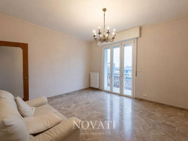 Appartamento in vendita a Casalpusterlengo, Lombardia