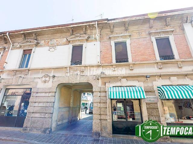 Appartamento in vendita a Casalpusterlengo, Lombardia