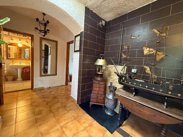 Appartamento in vendita a Ortovero, Liguria