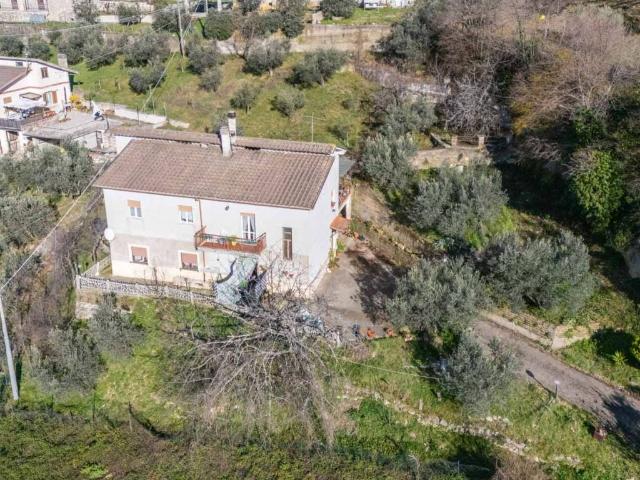 Appartamento in vendita a Collelungo, Casaprota