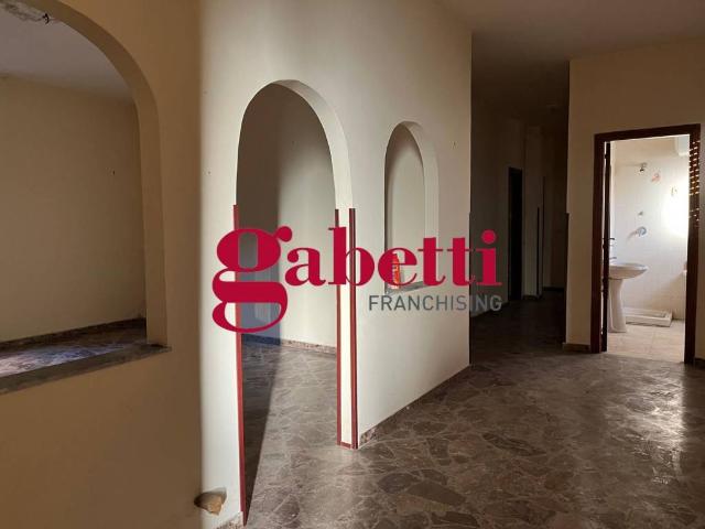 Appartamento in vendita a Casapulla, Campania