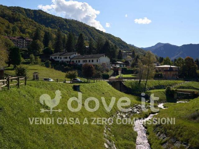 Appartamento in vendita a Casargo, Lombardia