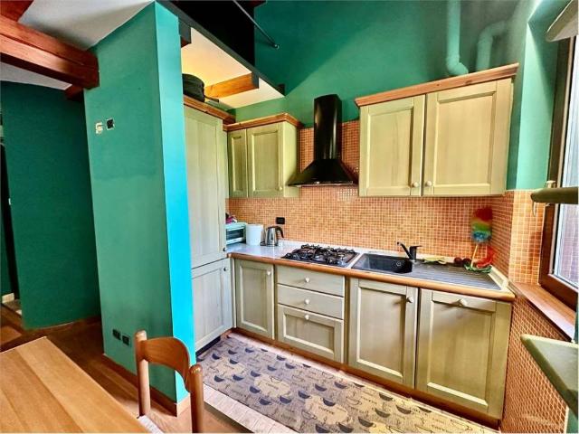 Appartamento in vendita a Casargo, Lombardia
