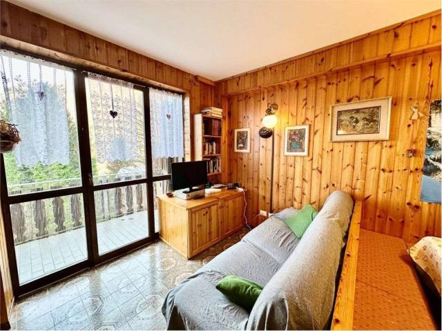Appartamento in vendita a Casargo, Lombardia