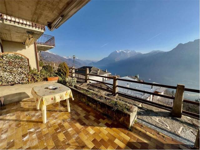 Appartamento in vendita a Casargo, Lombardia