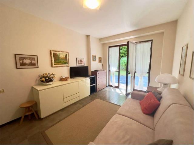 Appartamento in vendita a Casargo, Lombardia