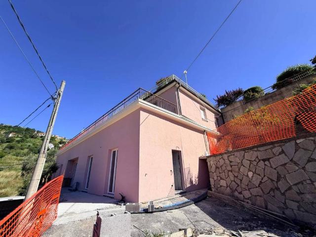 Appartamento in vendita a Verici superiore, Casarza Ligure