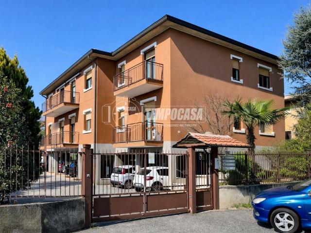 Appartamento in vendita a Campofiorenzo, Casatenovo