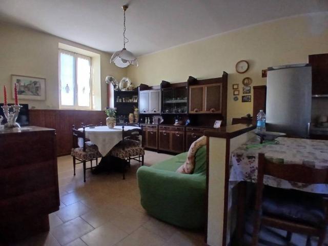 Appartamento in vendita a Valaperta, Casatenovo