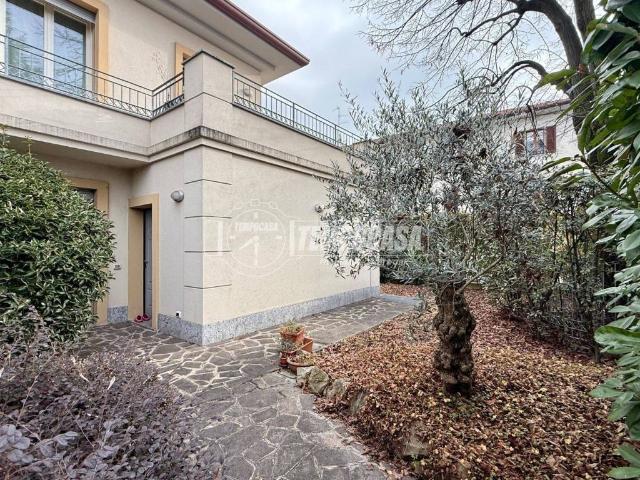 Appartamento in vendita a Galgiana, Casatenovo